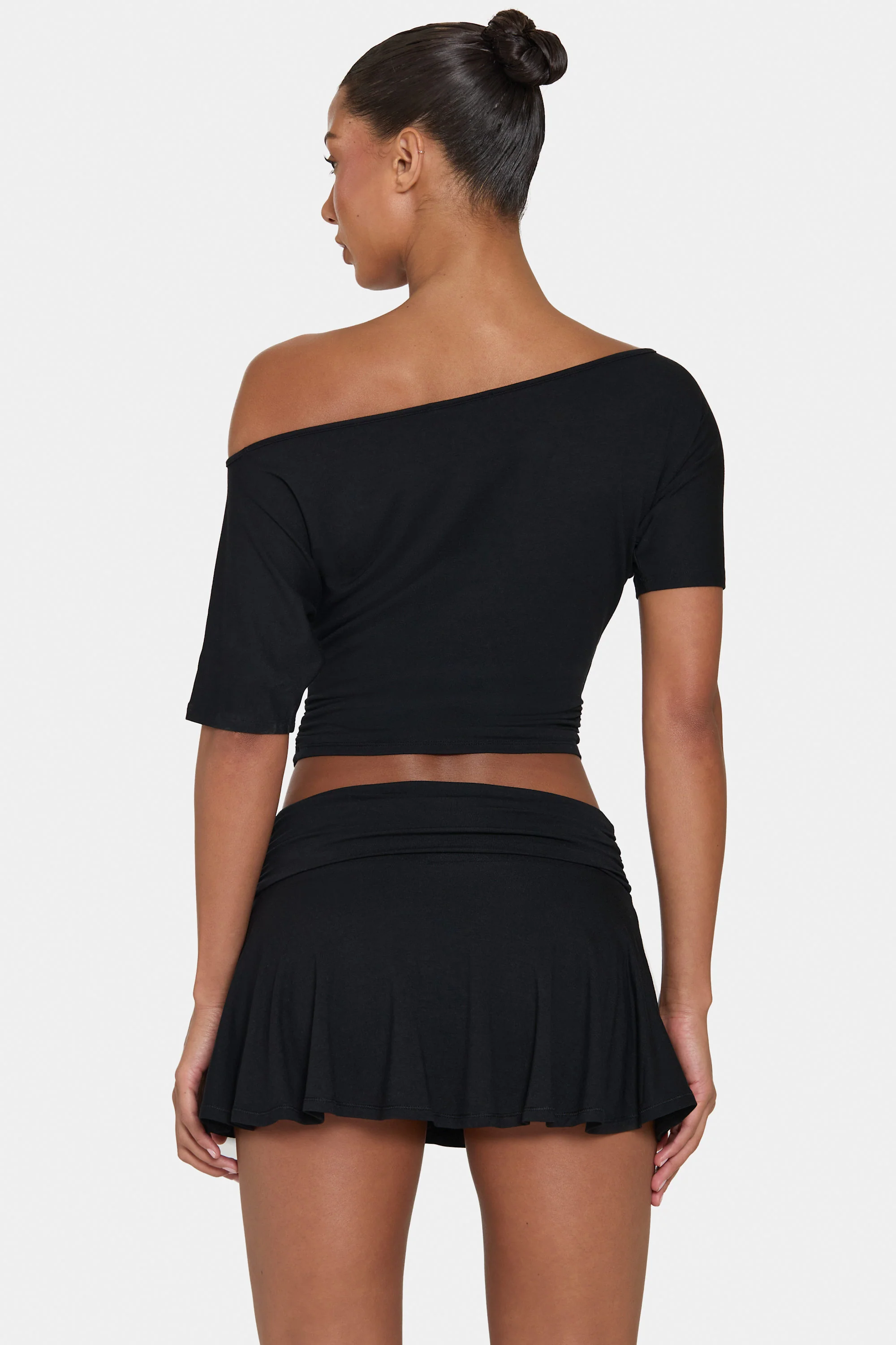 ButterCloud™ T-Shirt in Black - Image 2
