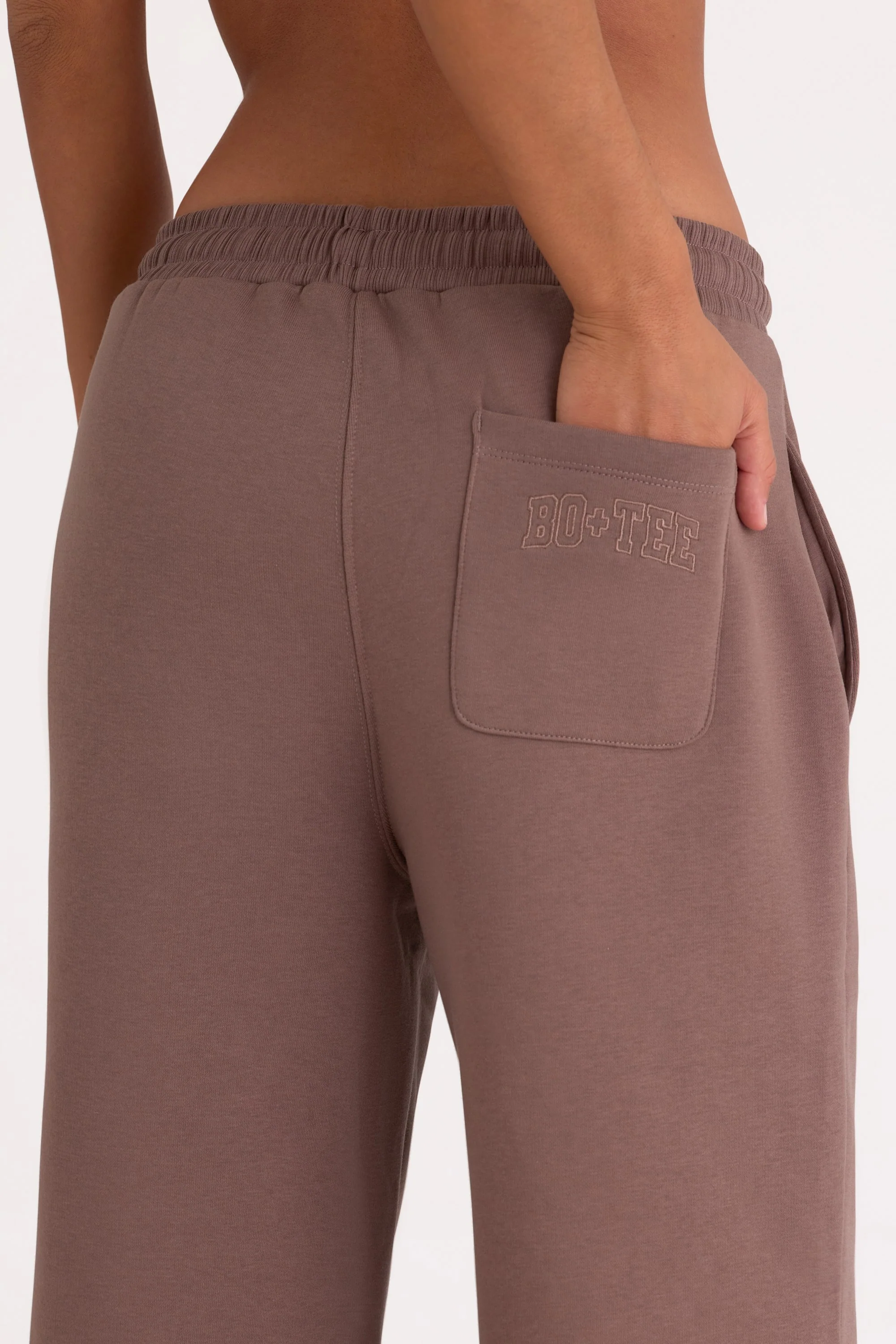 Brushed Jersey Wide-Leg Joggers in Cocoa - Image 4